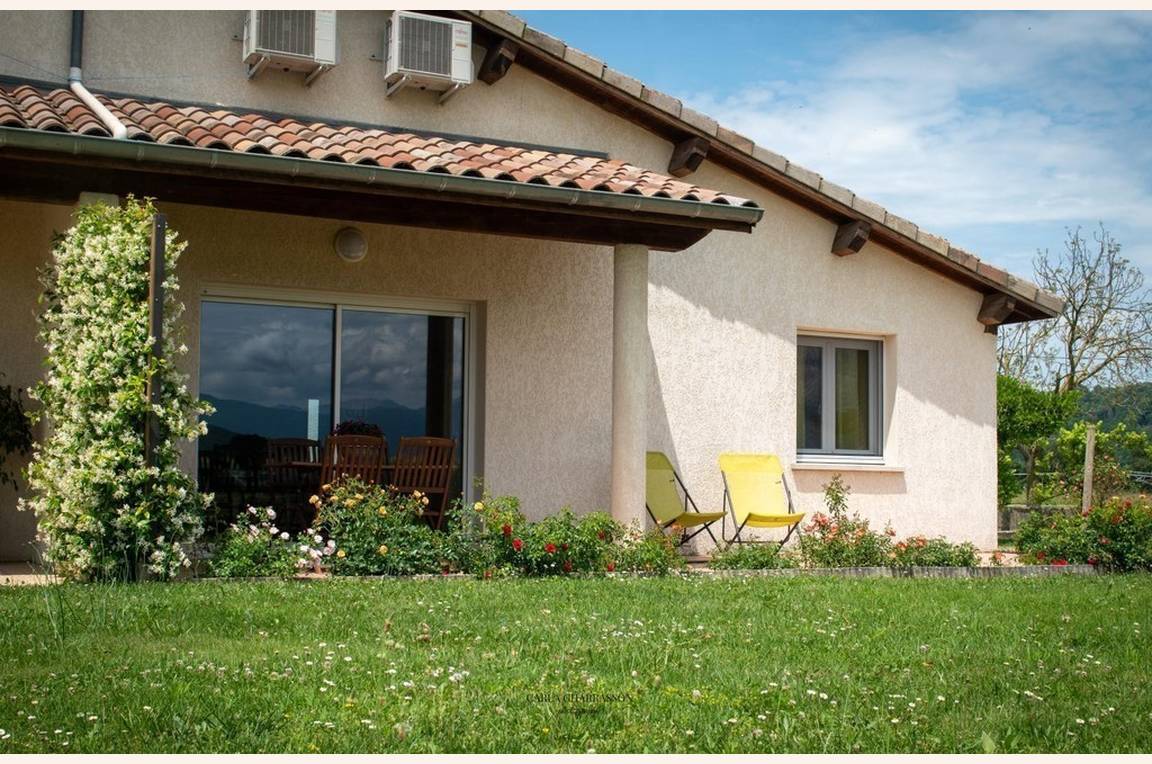 Terrasse - côté soleil levant