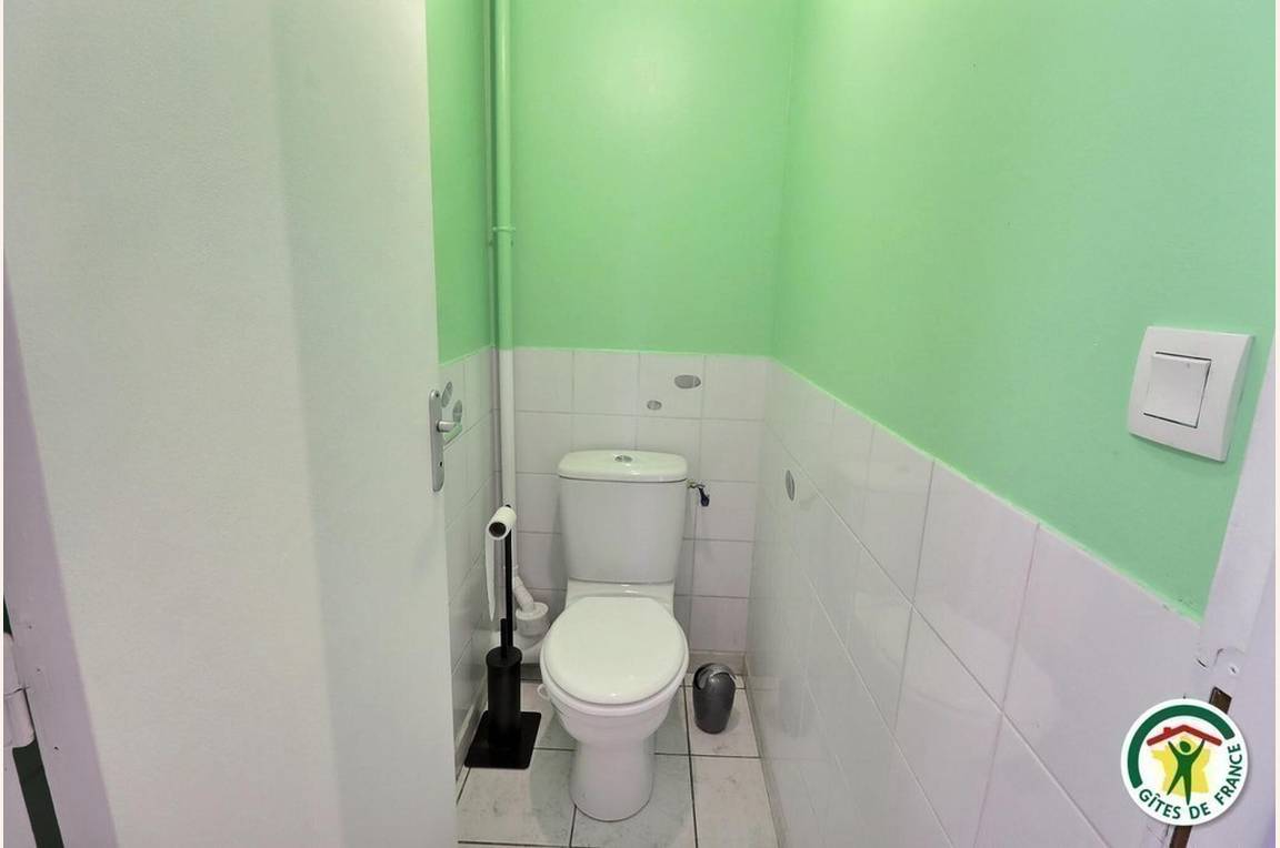 Le wc est indépendant de la salle d'eau