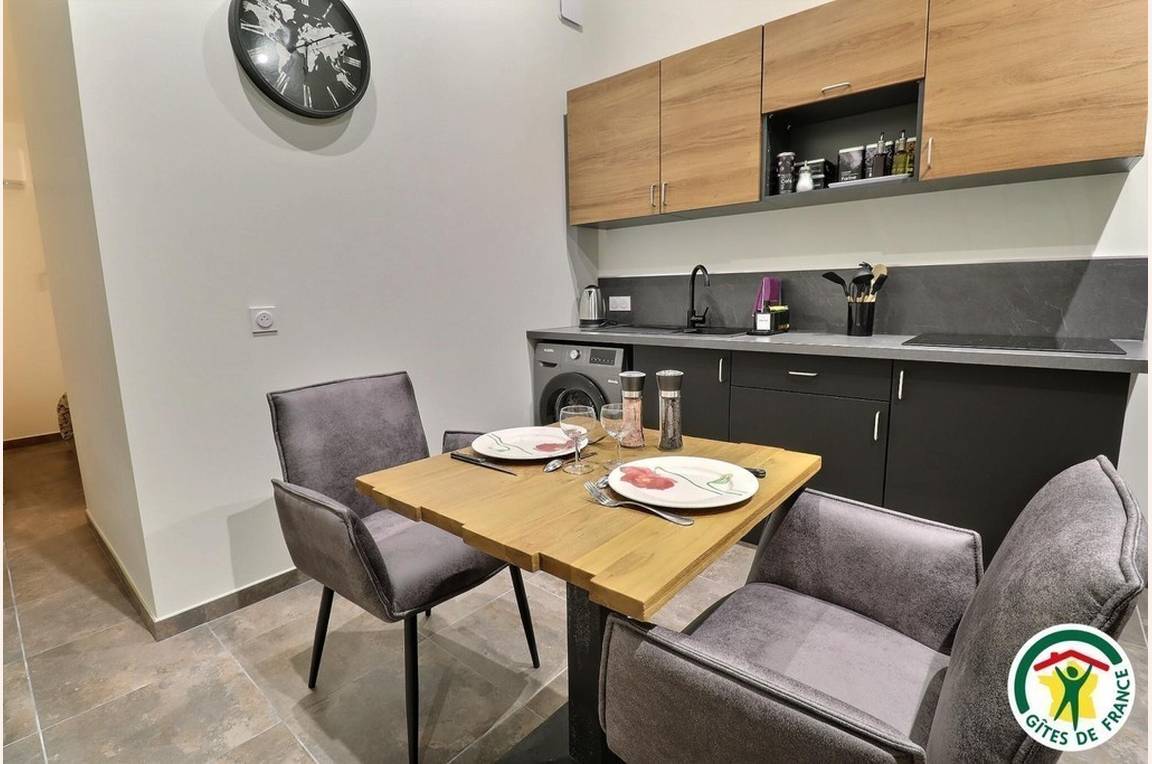 Espace repas et cuisine