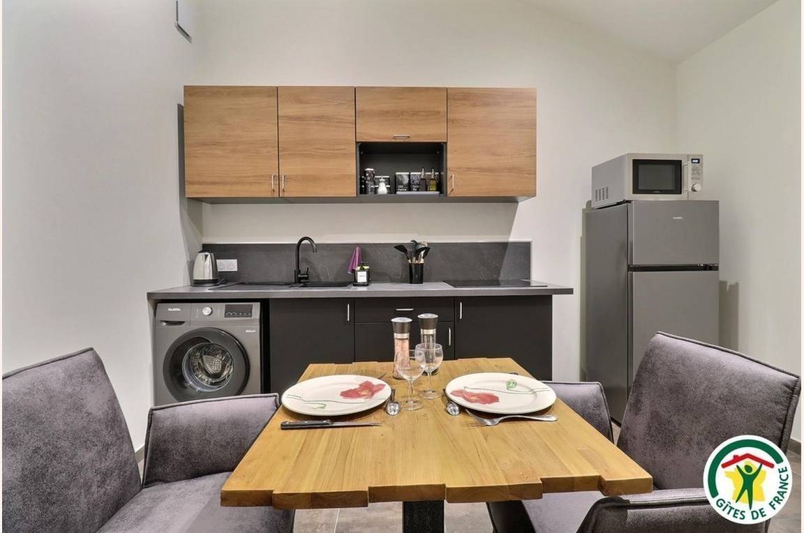 Espace repas et cuisine