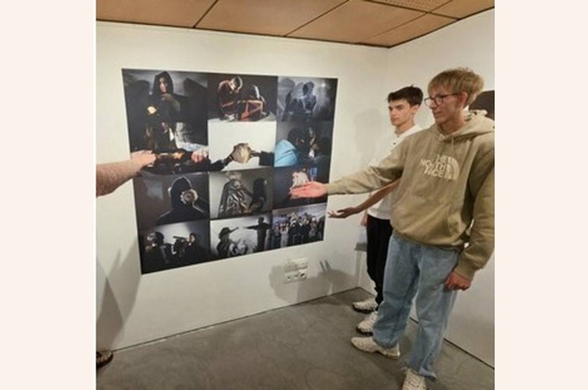 Photo 1
